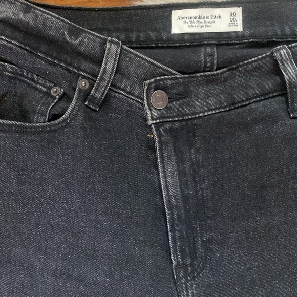 90s Slim Straight Ultra High Rise Jeans - Picture 2 of 4